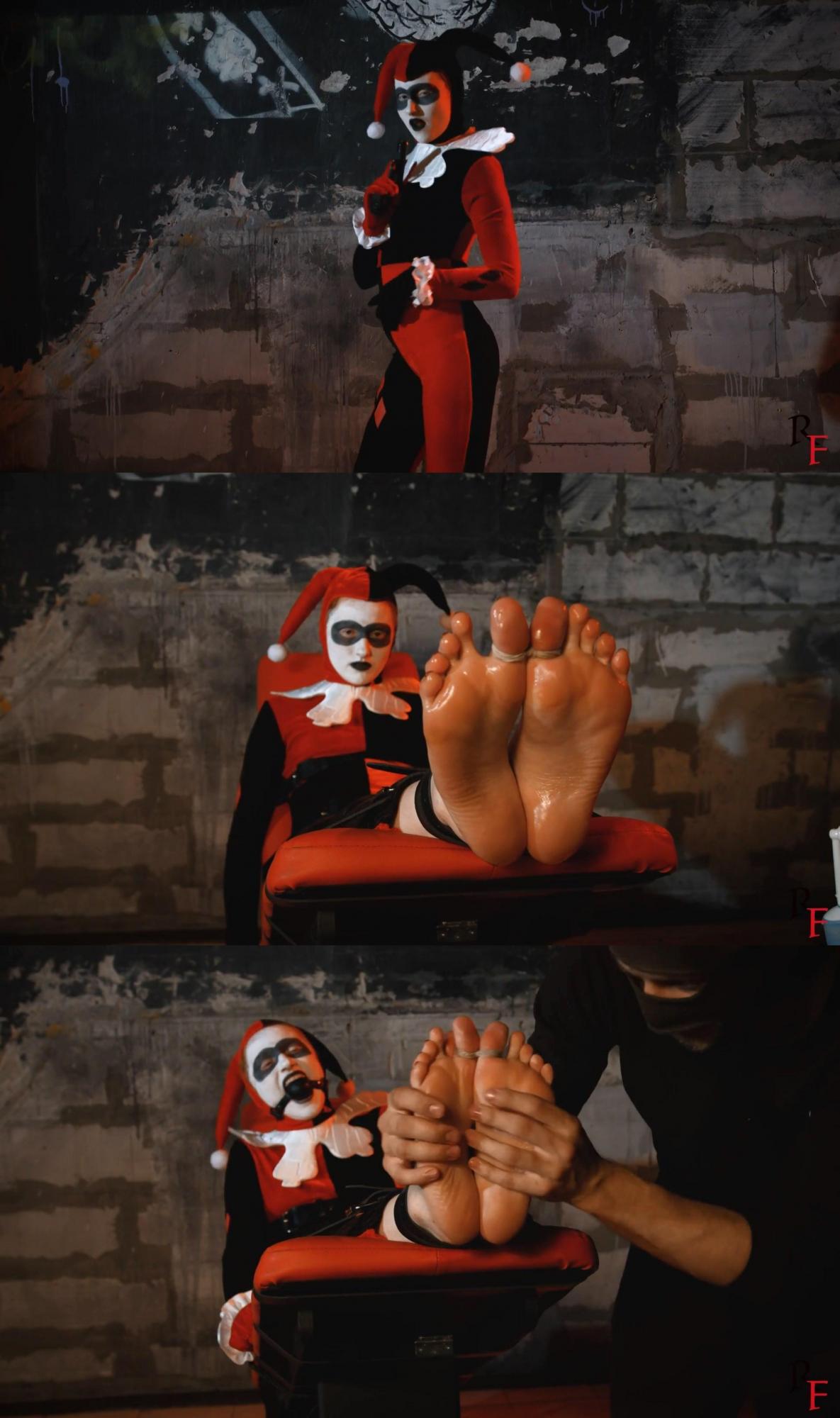 妖狐吧- 视频Original Harley Quinn - Foot tickling